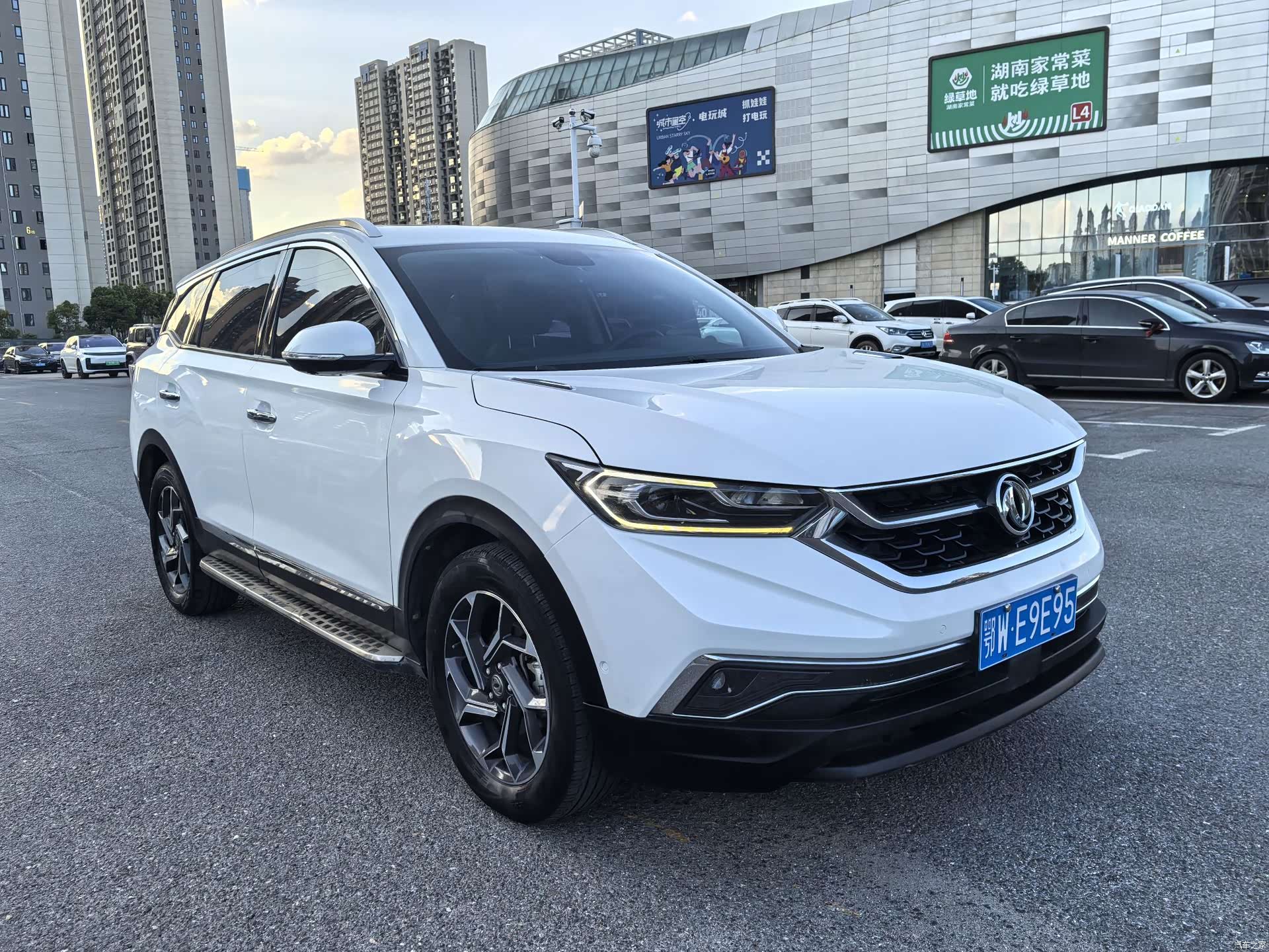 DongFeng AX7, 2019 8