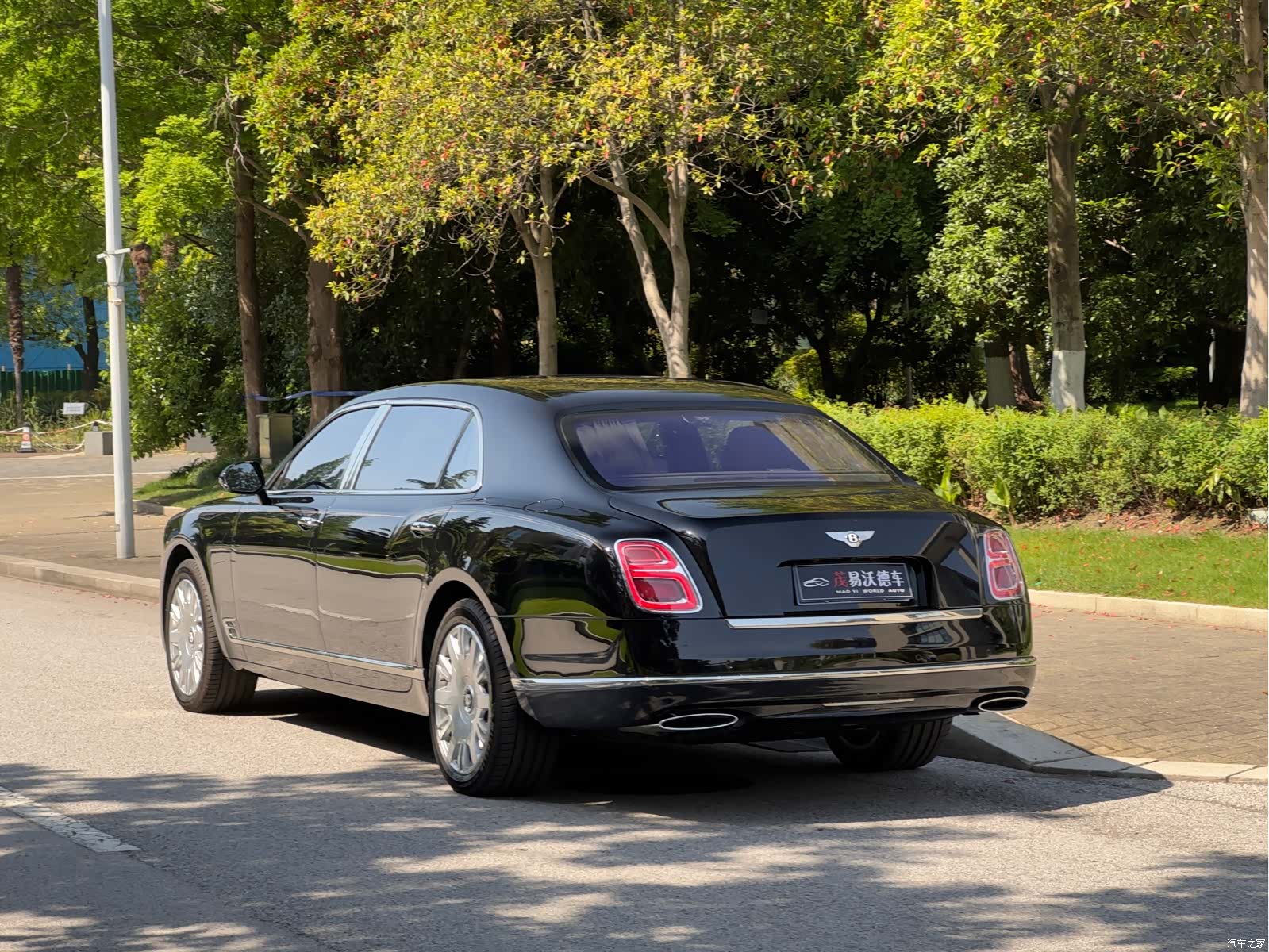 Bentley Mulsanne, 2020 7