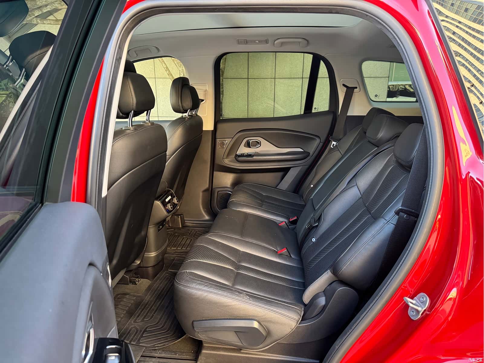 NIO ES8, 2019 17