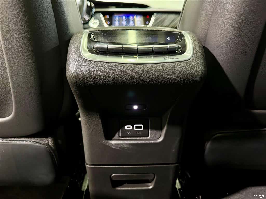 Cadillac XT6, 2022 21