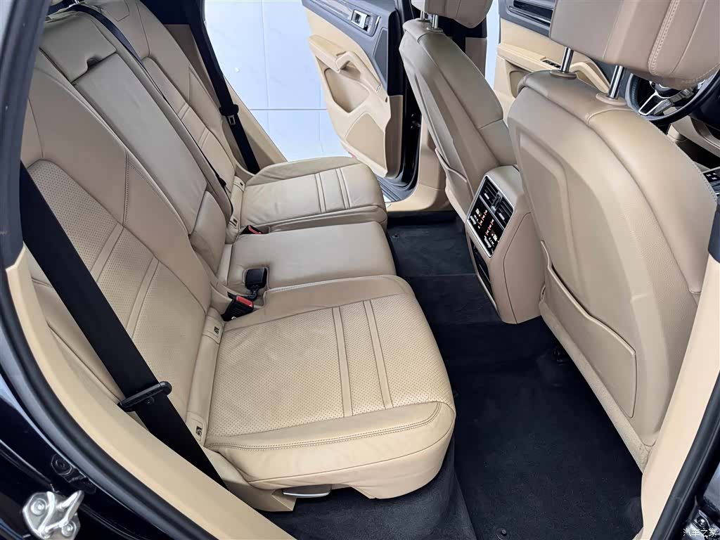 Porsche Cayenne, 2019 11