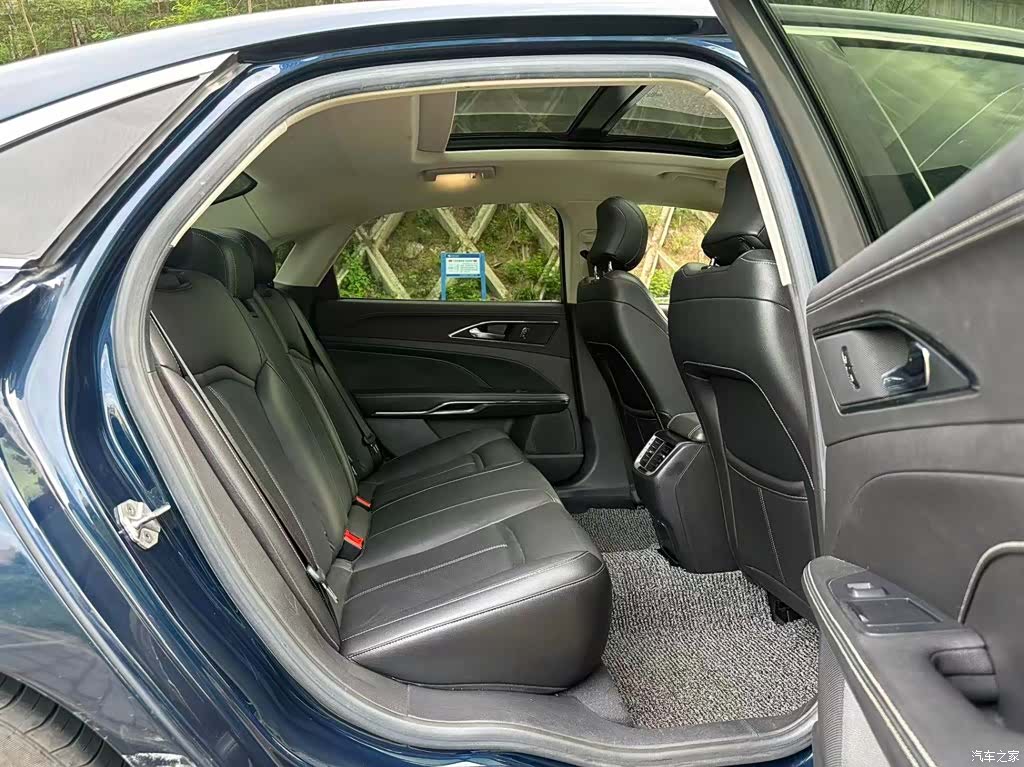 Ford Taurus, 2017 13
