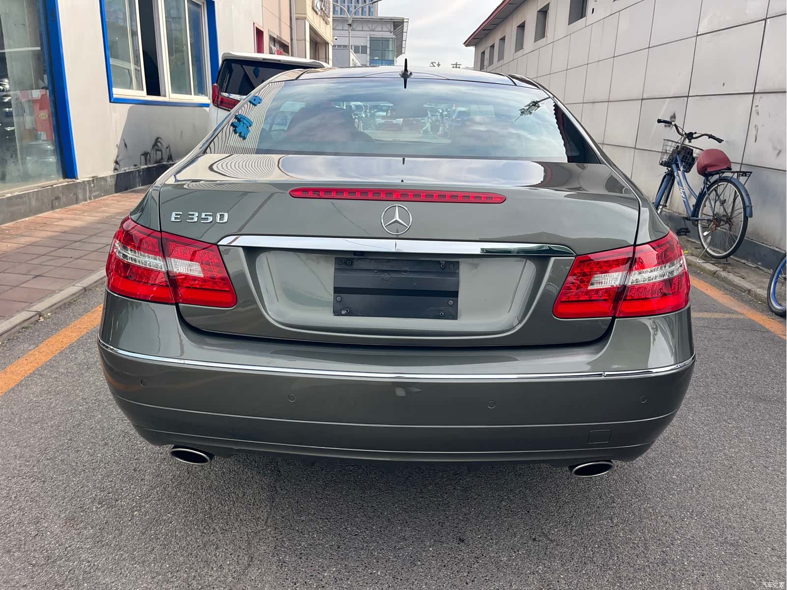 Mercedes-Benz E-Class, 2010 3
