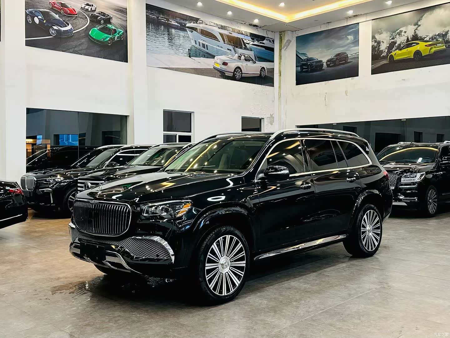 Mercedes-Benz GLS, 2023 1