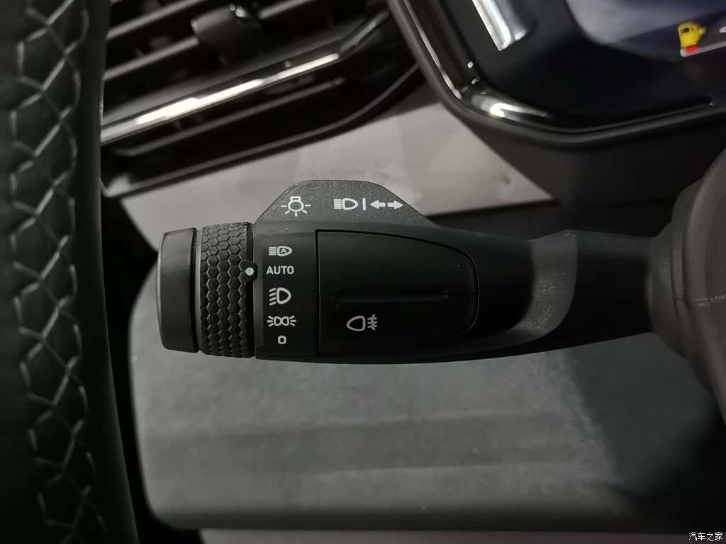 Lynk & Co 01, 2022 21