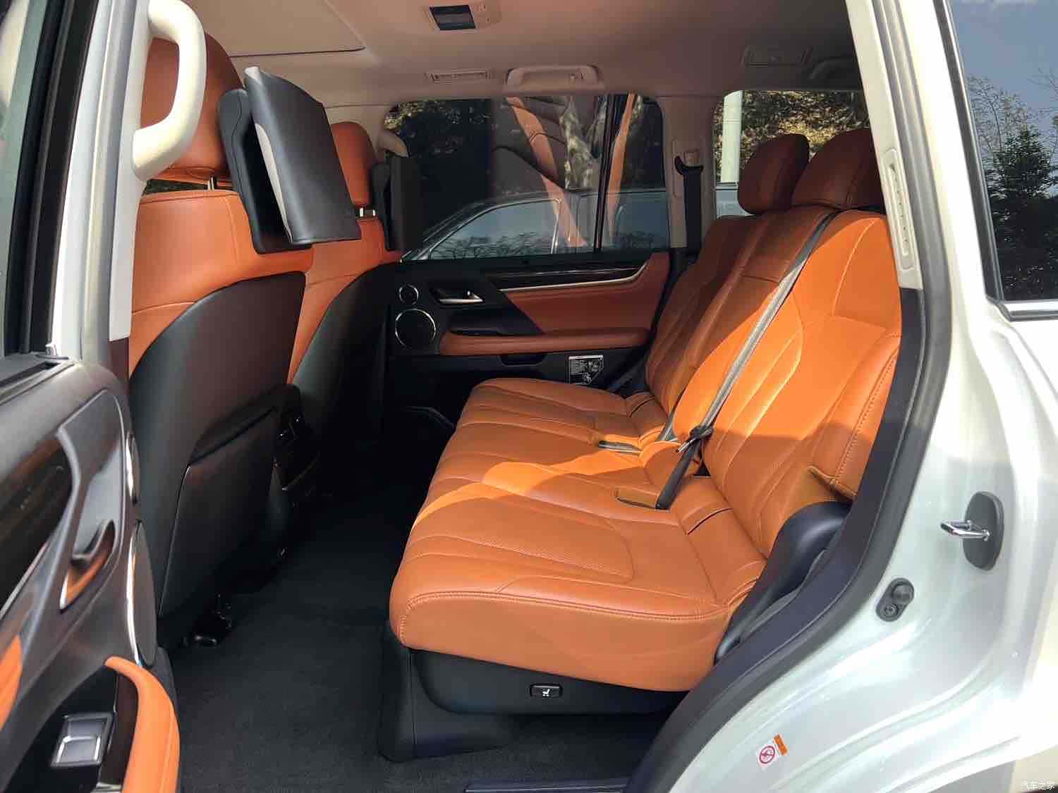 Lexus LX, 2019 9