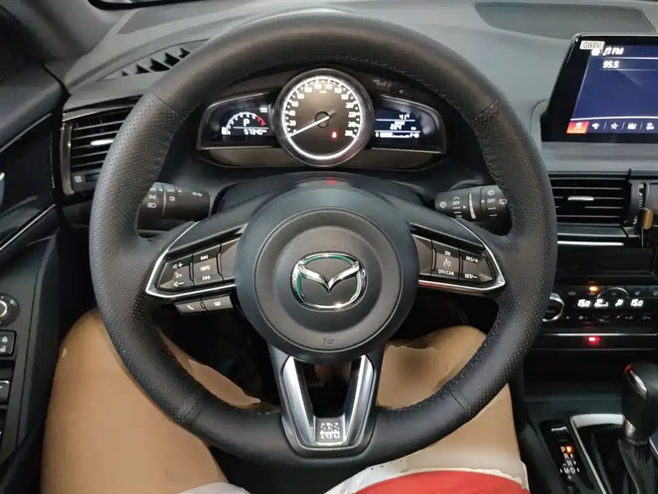 Mazda CX-4