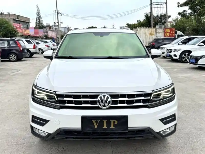 Volkswagen Tiguan L