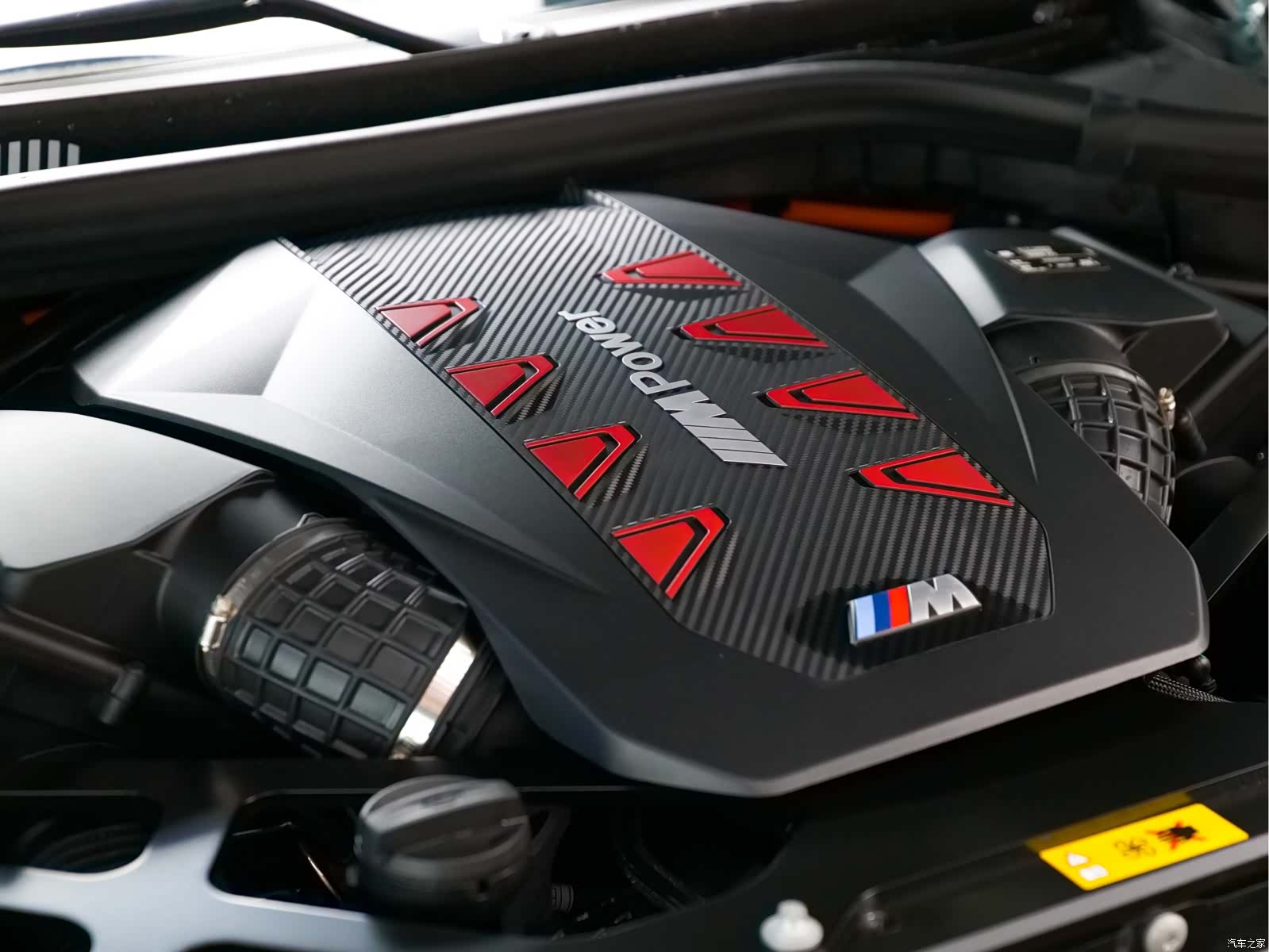 BMW XM, 2024 7