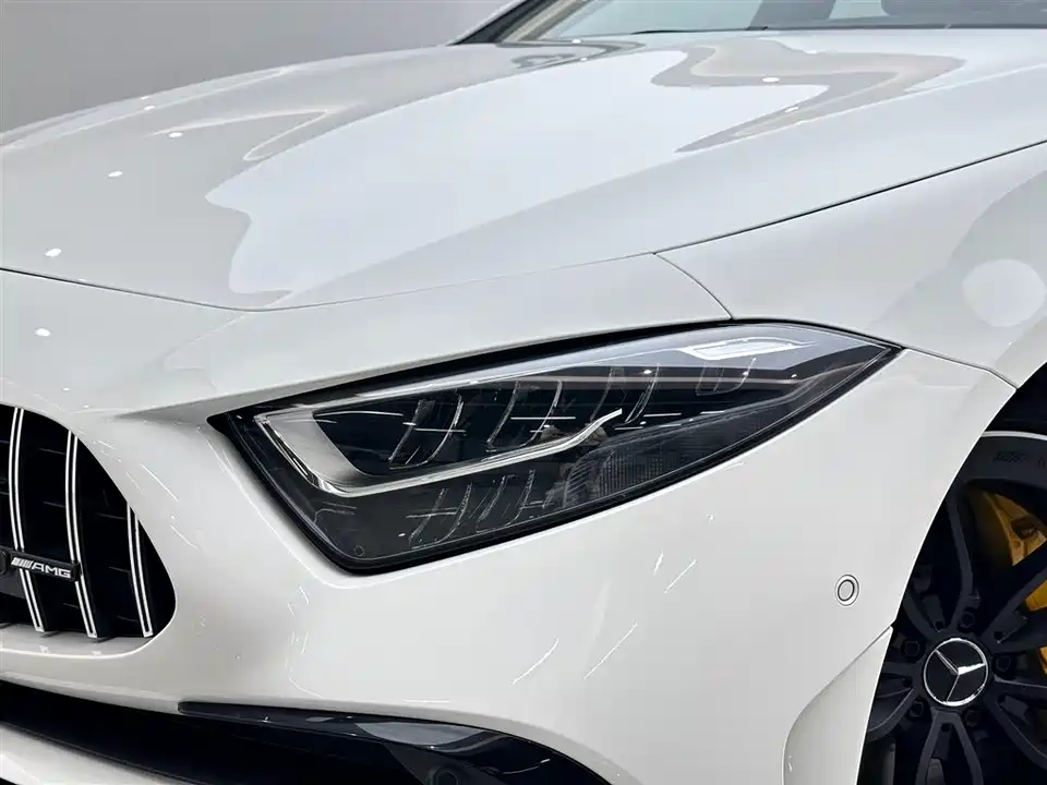 Mercedes-Benz CLS Mercedes-Benz CLS