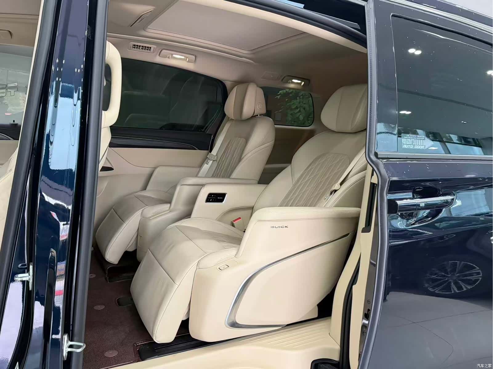Buick GL8, 2023 все фото