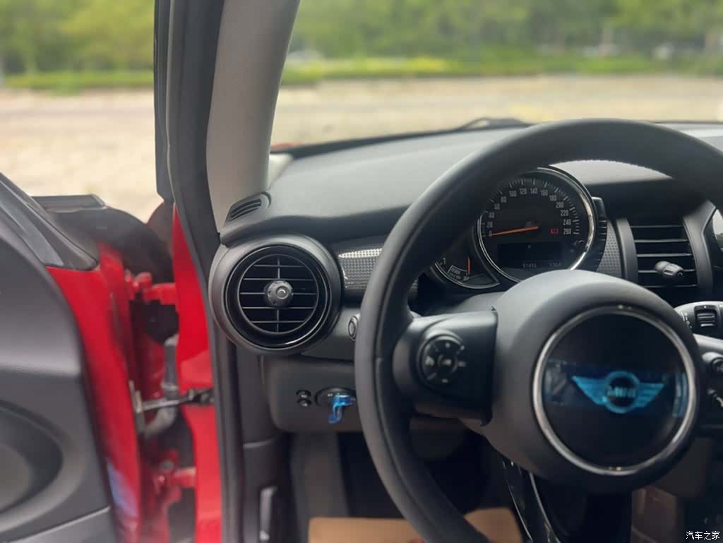 Mini Cooper, 2015 24