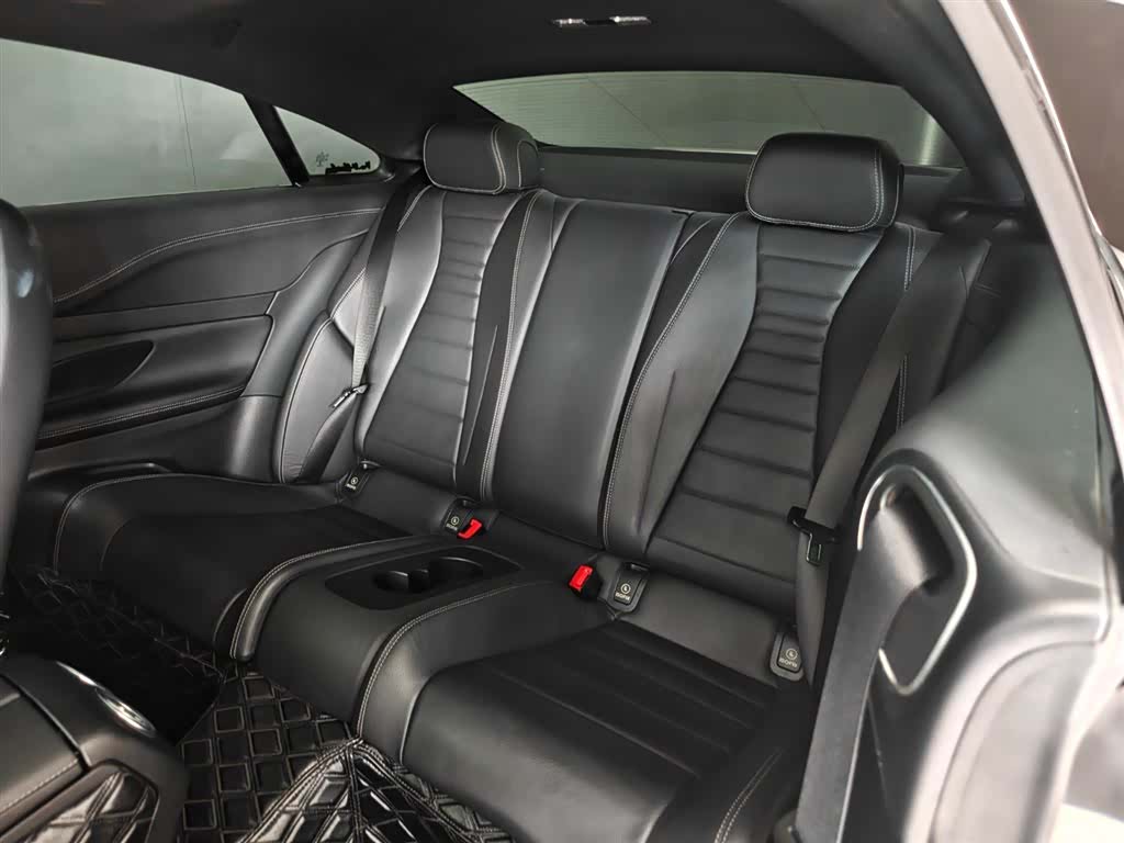 Mercedes-Benz E-Class, 2022 10