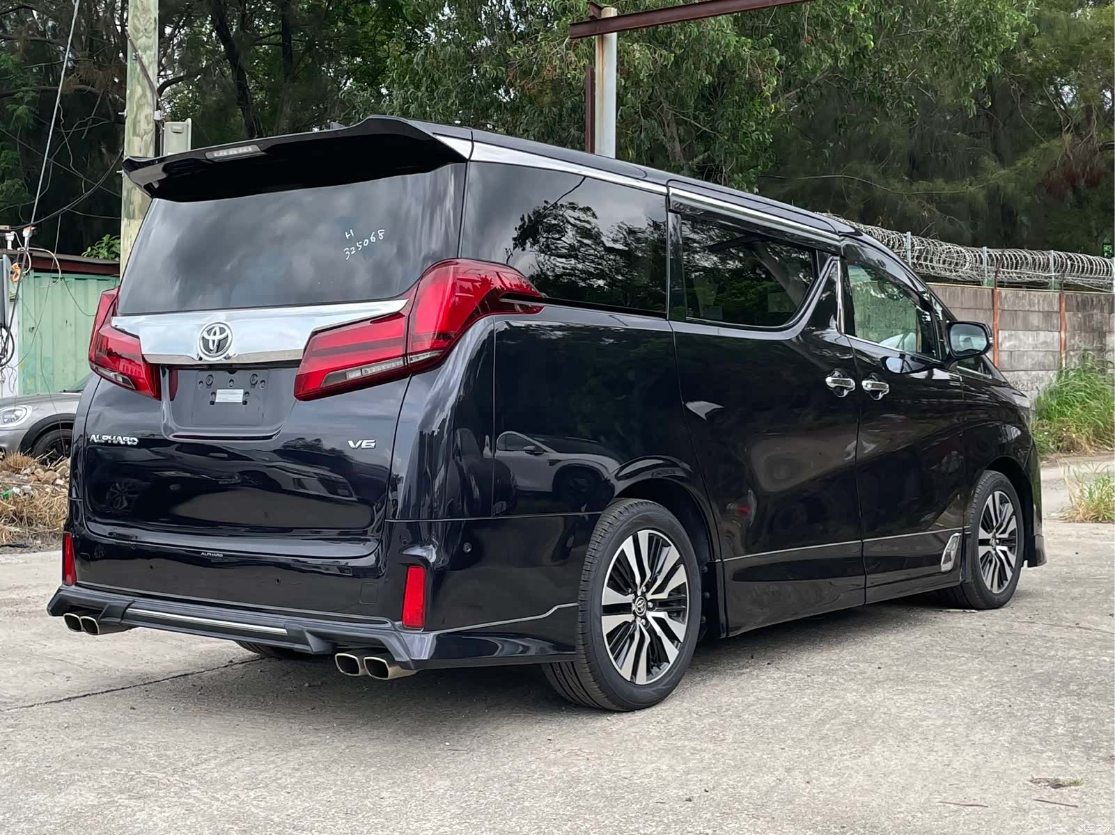Toyota Alphard, 2021 6