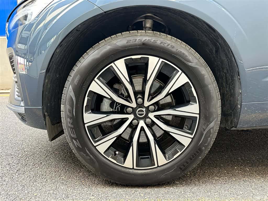 Volvo XC60, 2025 6