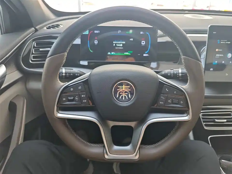 BYD Qin Yuan BYD Qin Yuan