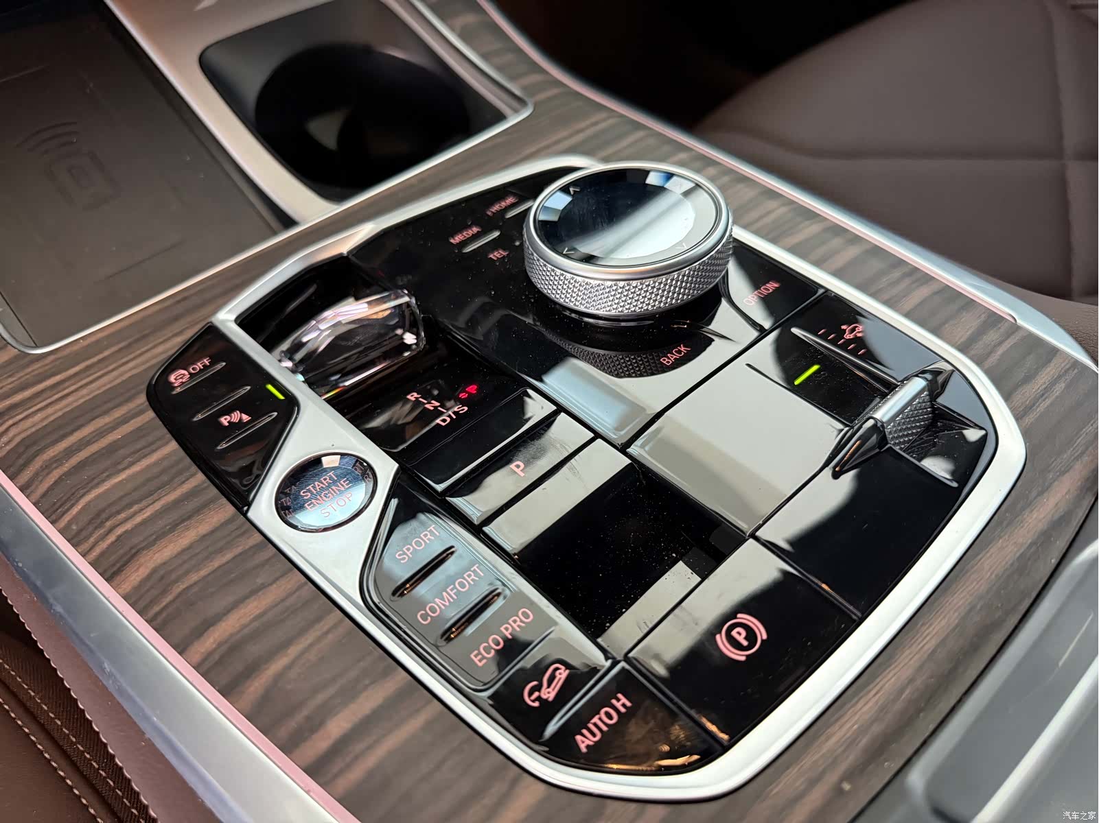 BMW X5, 2025 9