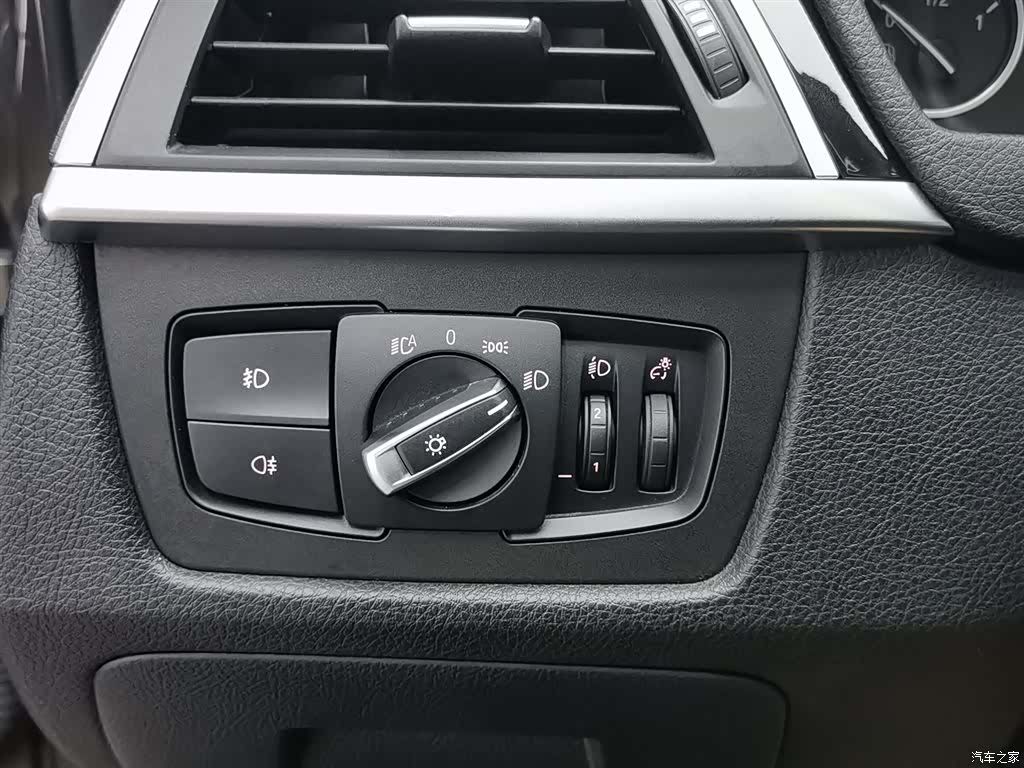 BMW 3 Series, 2019 21