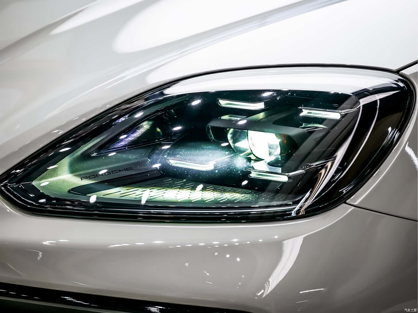 Porsche Cayenne, 2024 все фото