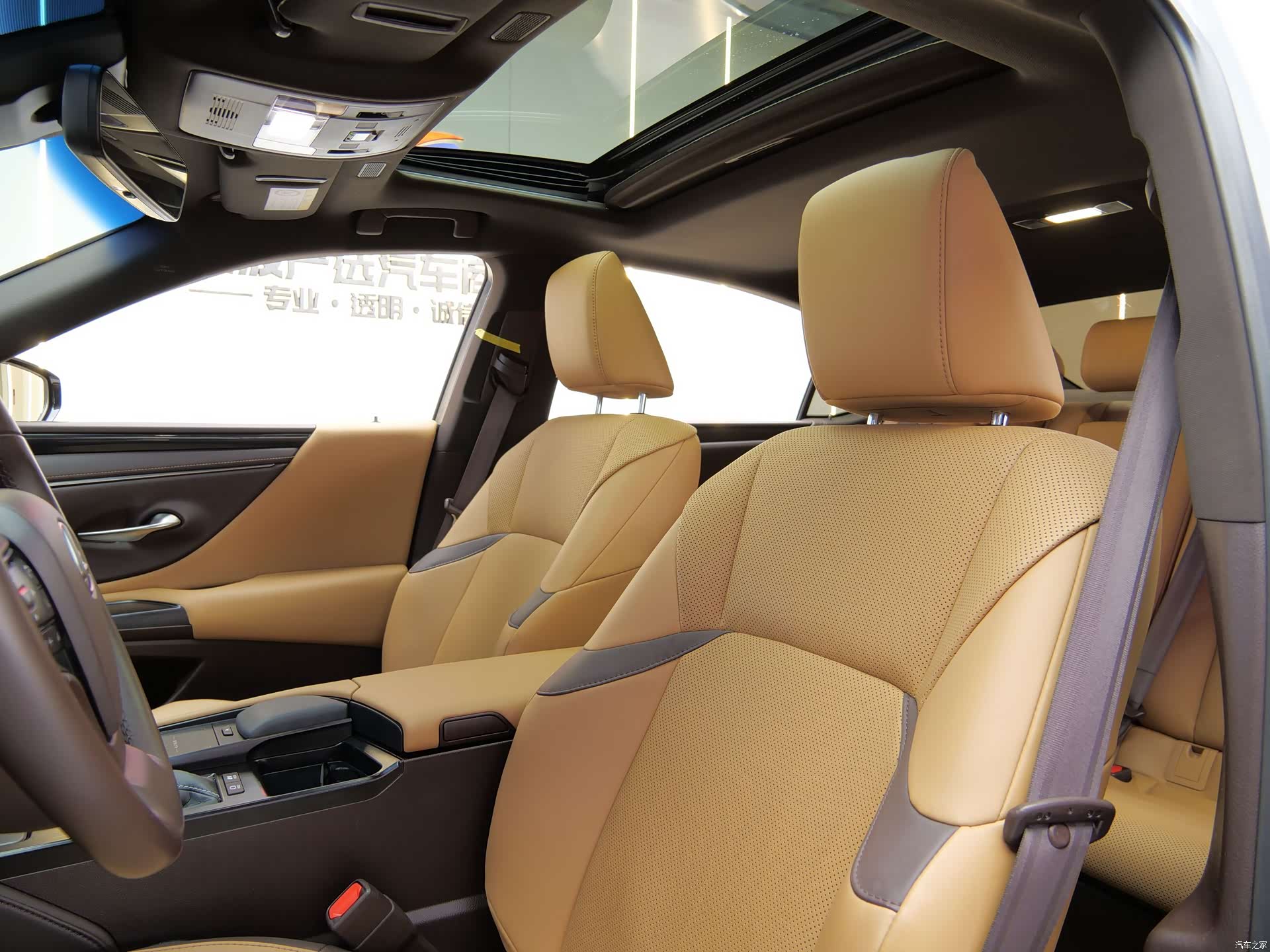 Lexus ES, 2021 8