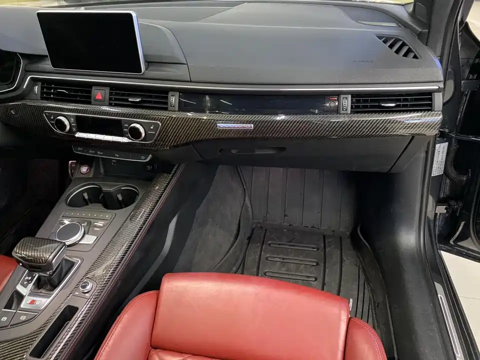 Audi S4 Audi S4