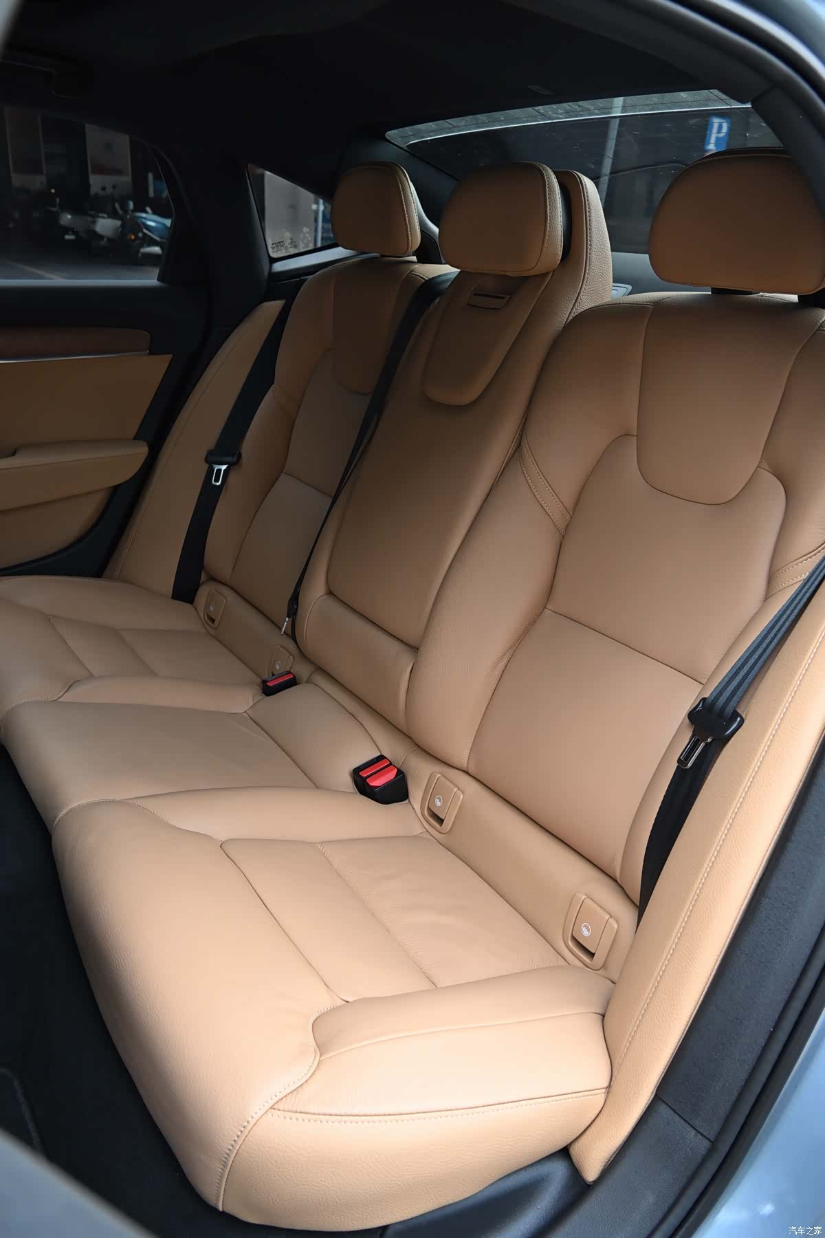 Volvo S90, 2018 25