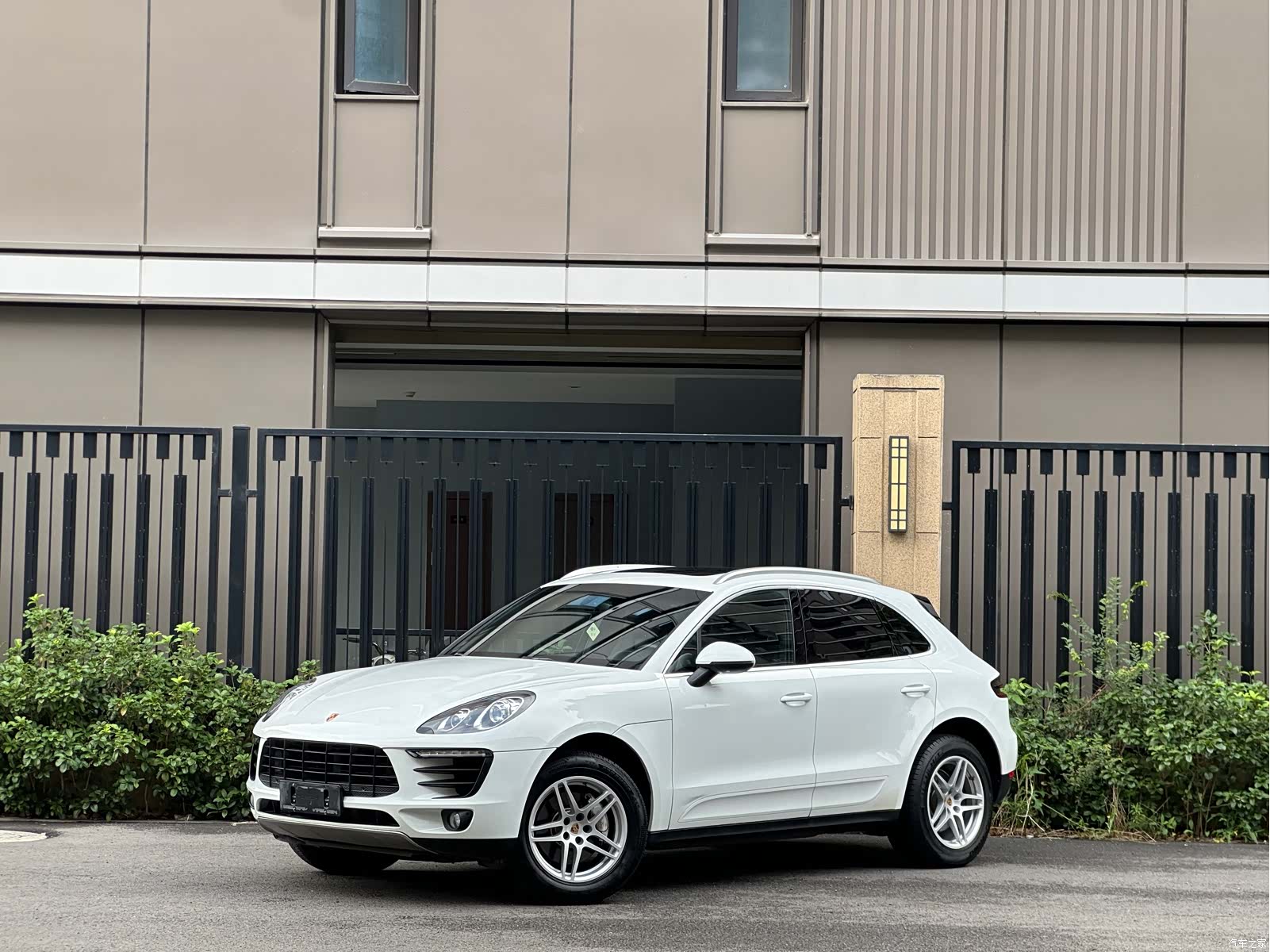 Porsche Macan, 2016 1