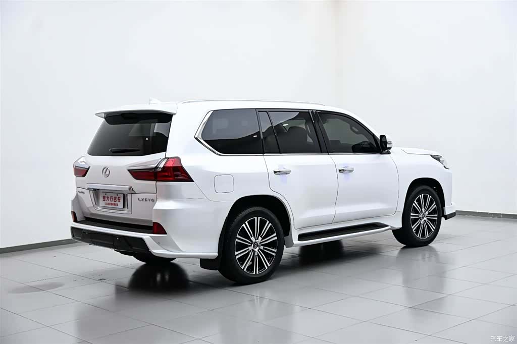 Lexus LX, 2022 7