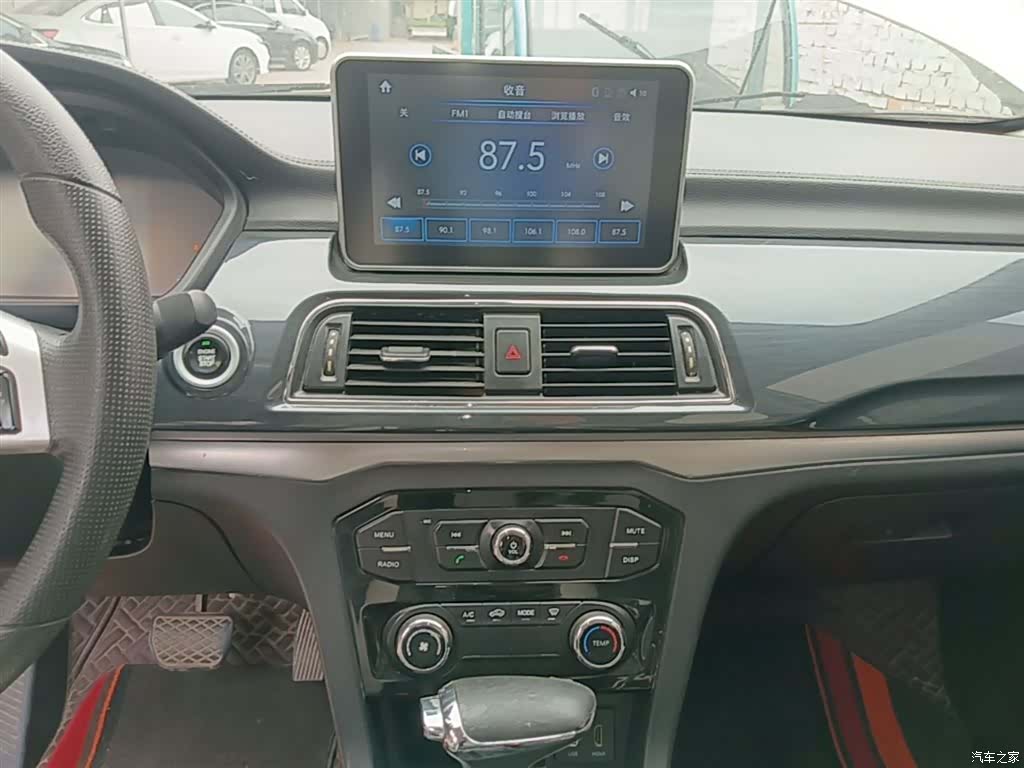 BAIC M60, 2019 13