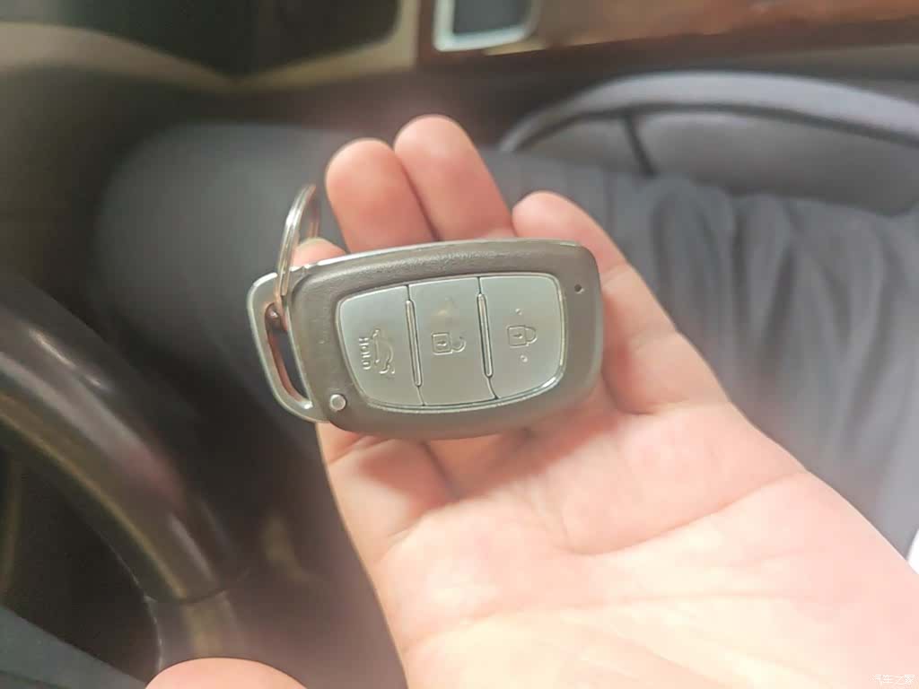 Hyundai DLX, 2014 9