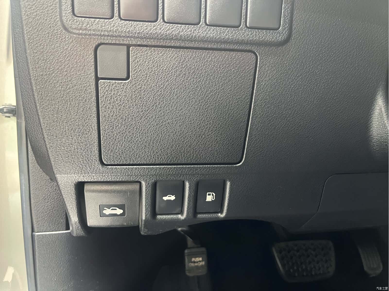 Lexus ES, 2018 14