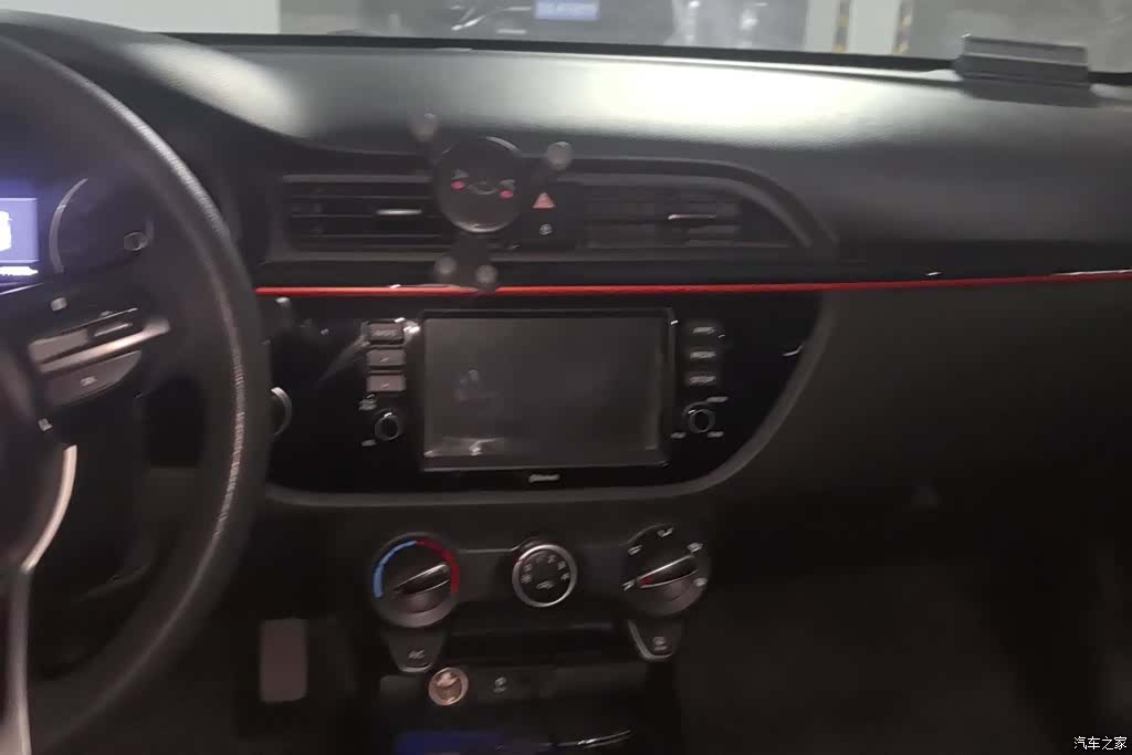 Kia KX, 2018 13