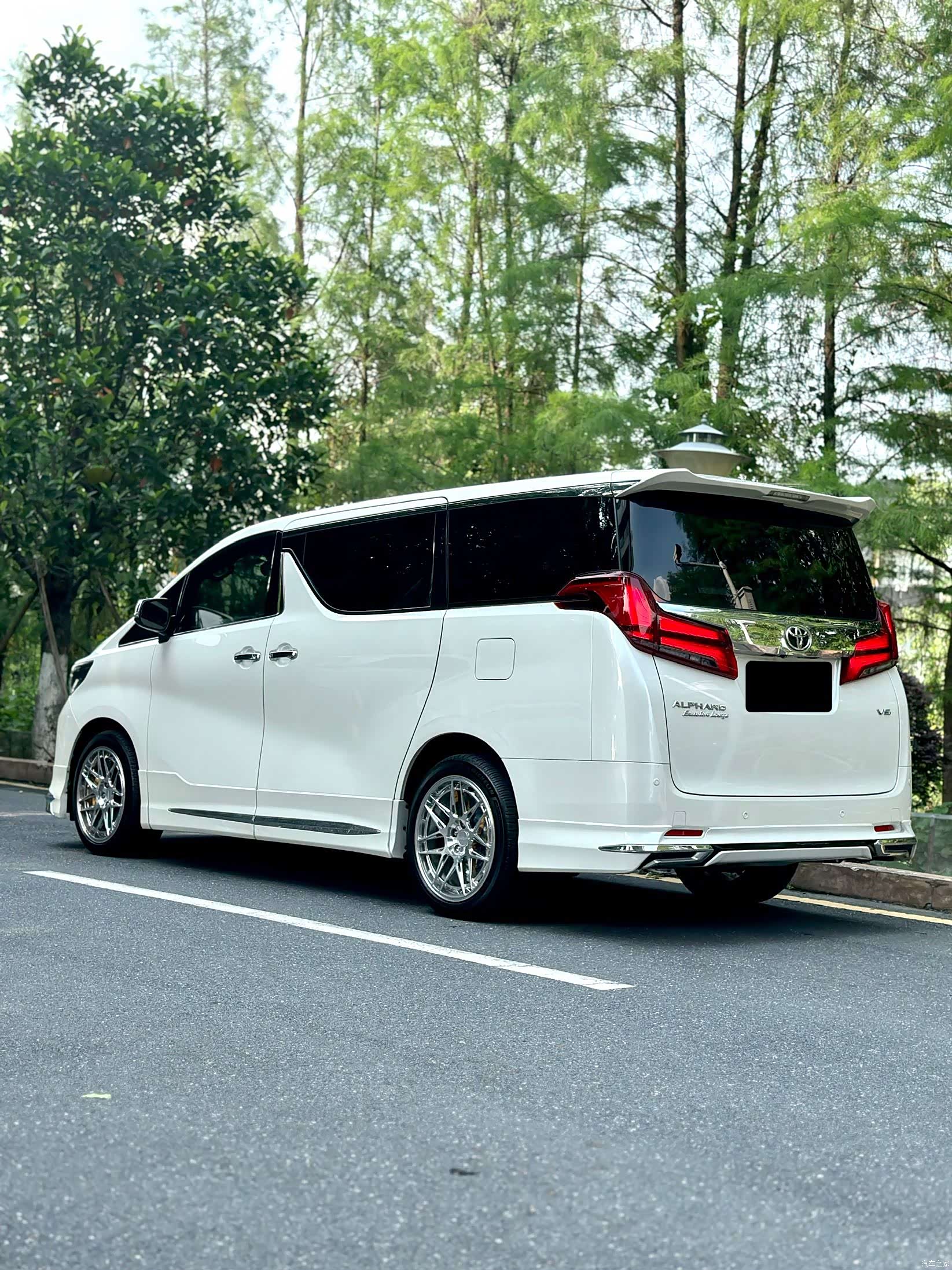 Toyota Alphard, 2017 7