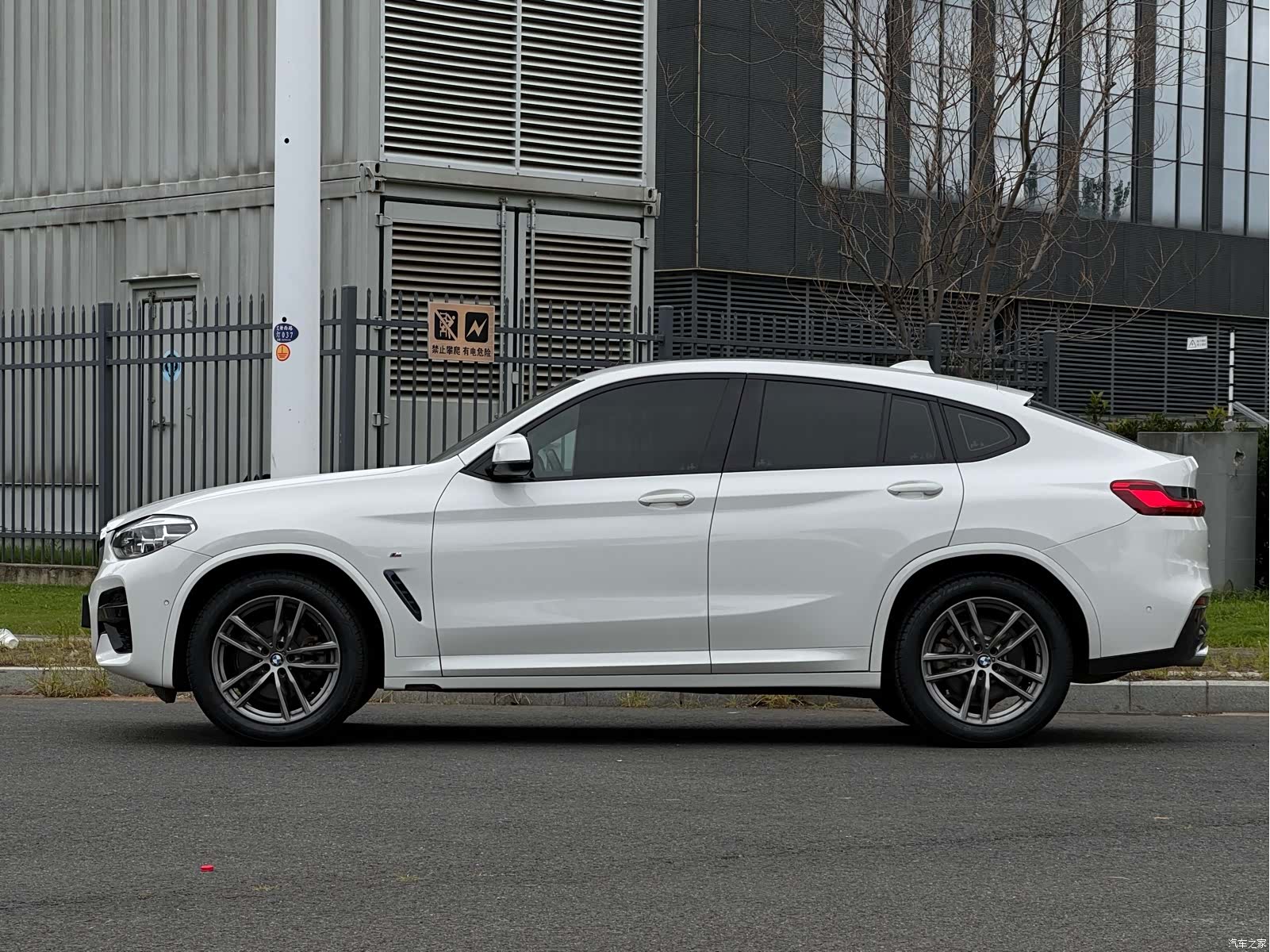 BMW X4, 2021 3