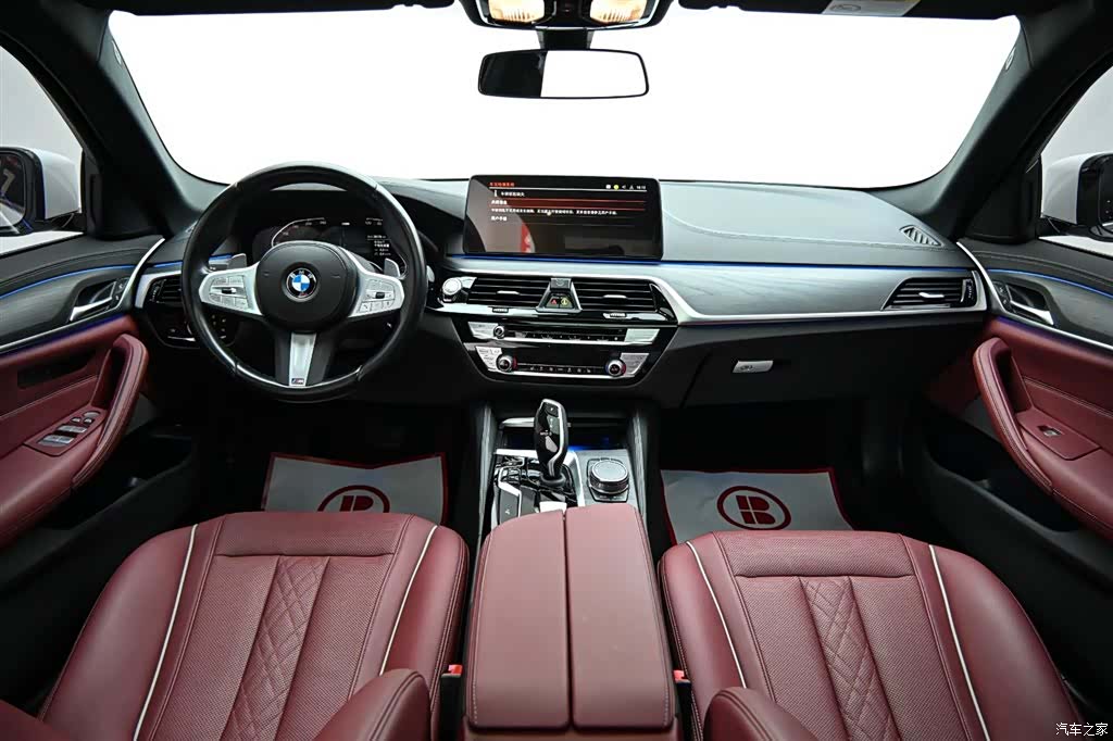 BMW 5 Series, 2024 14