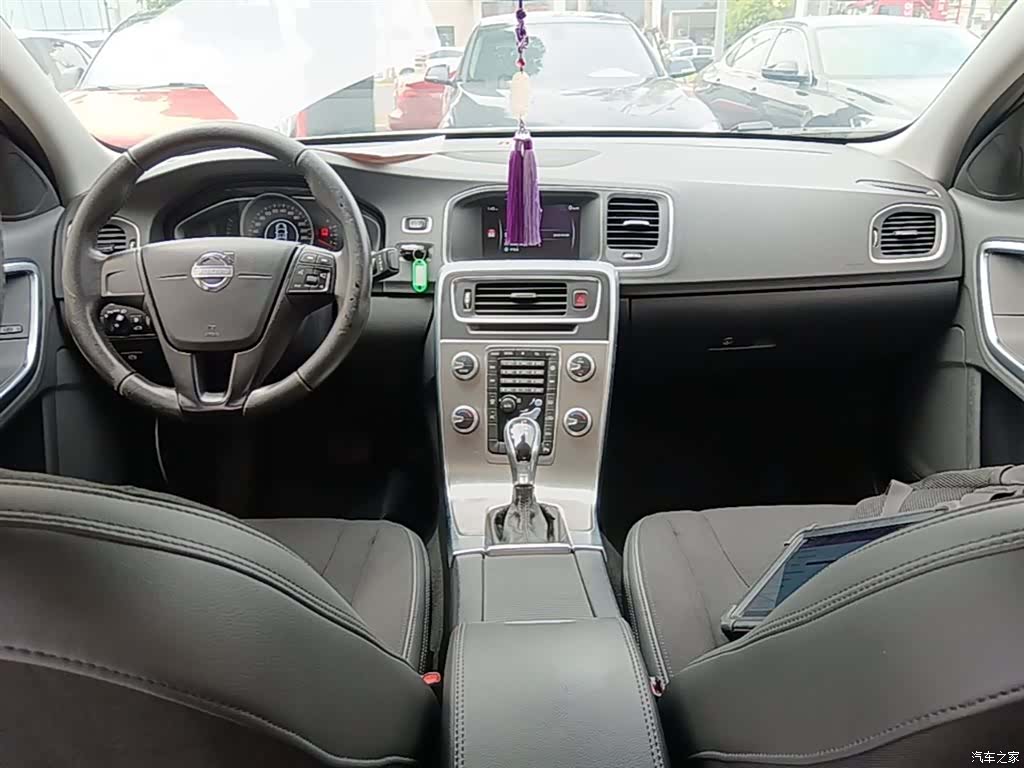Volvo S60, 2015 10
