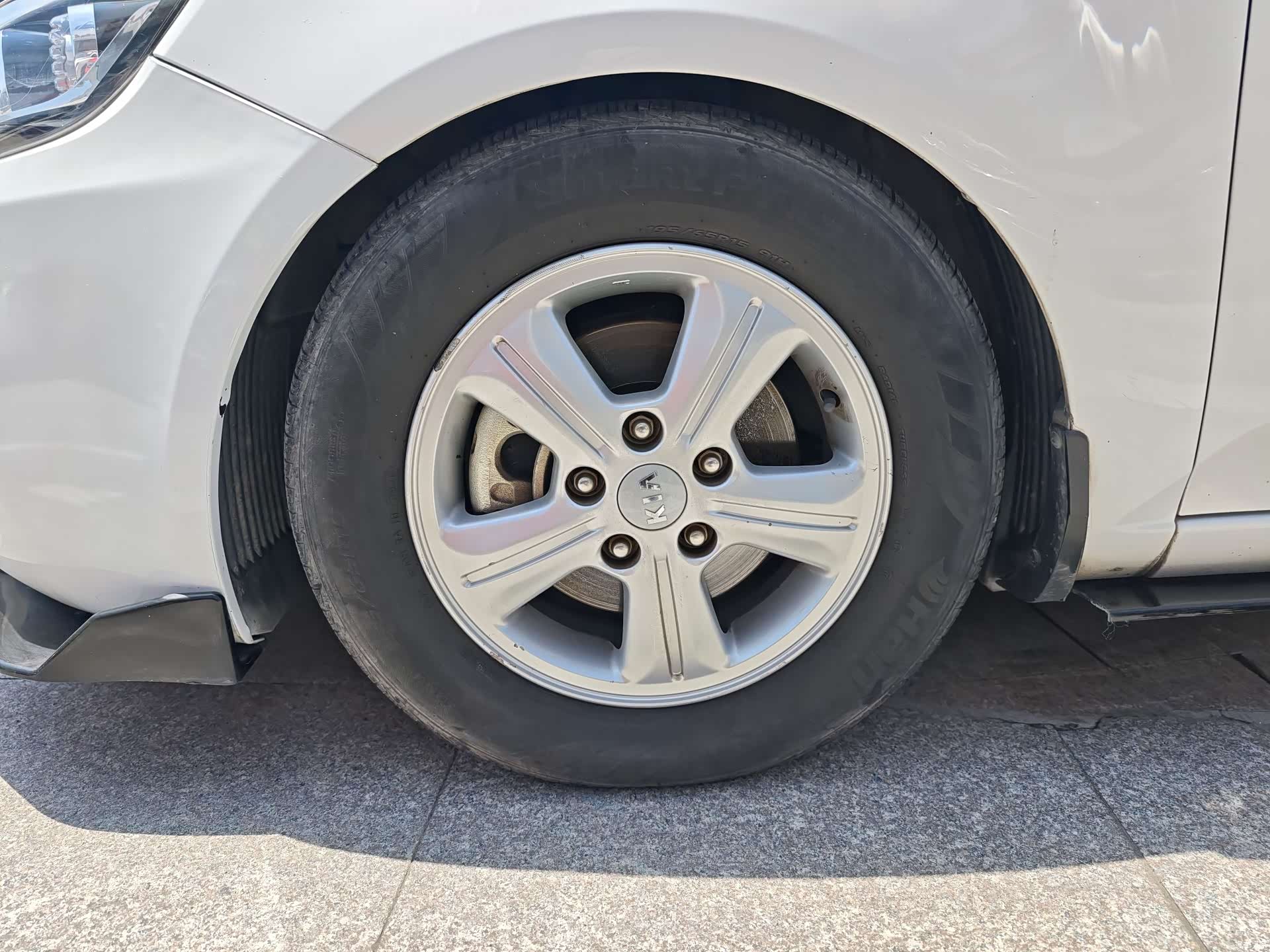 Kia GL, 2014 14