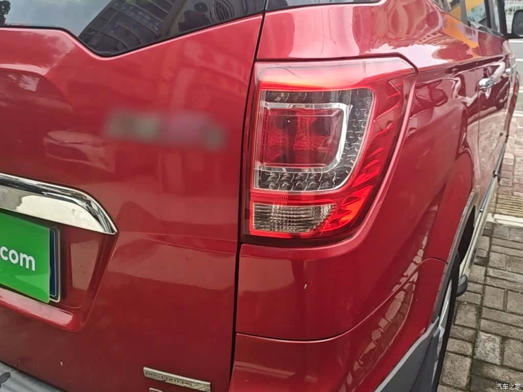 BAIC S3, 2015 8