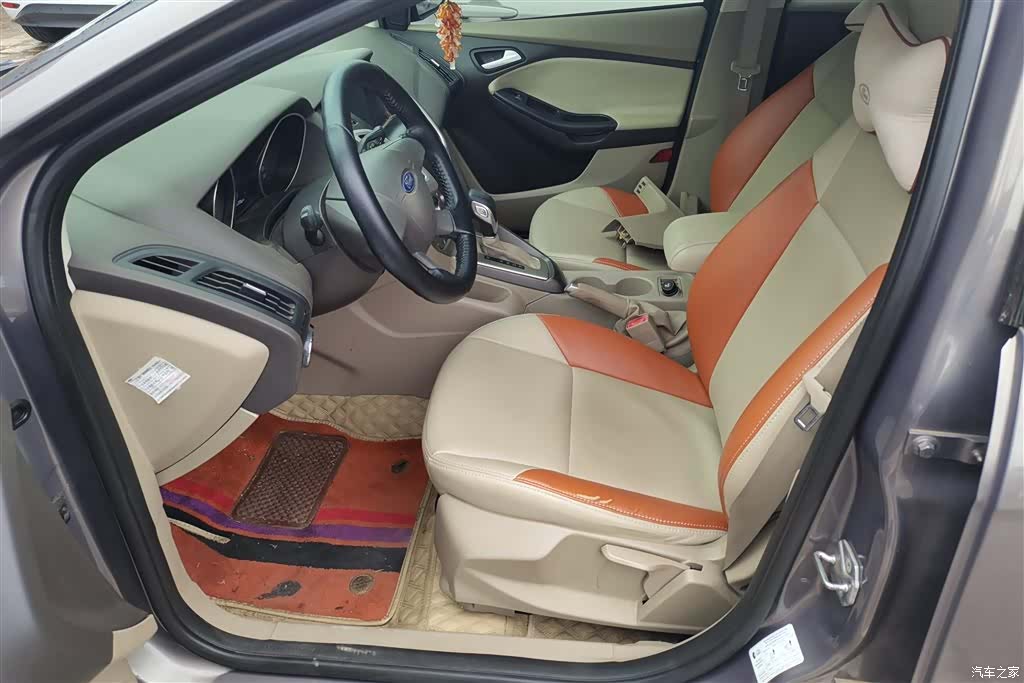 Ford Focus, 2015 9