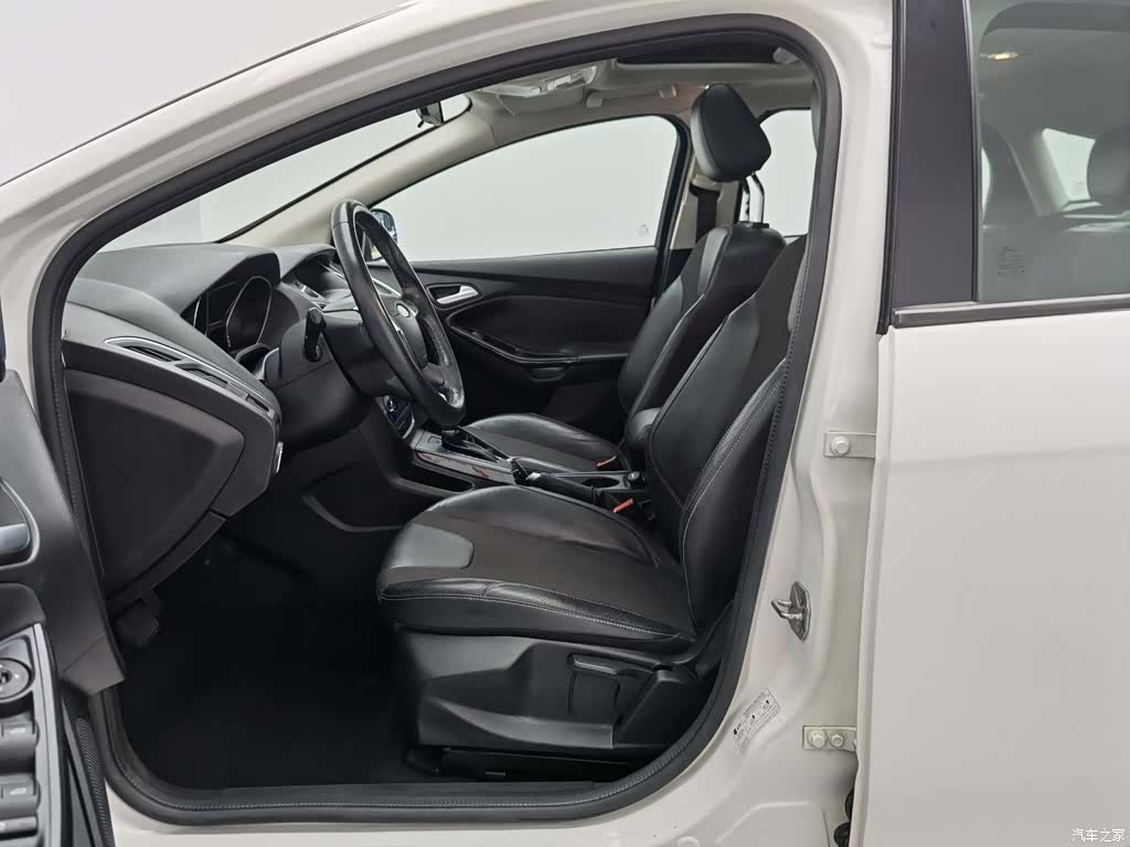 Ford Focus, 2014 10