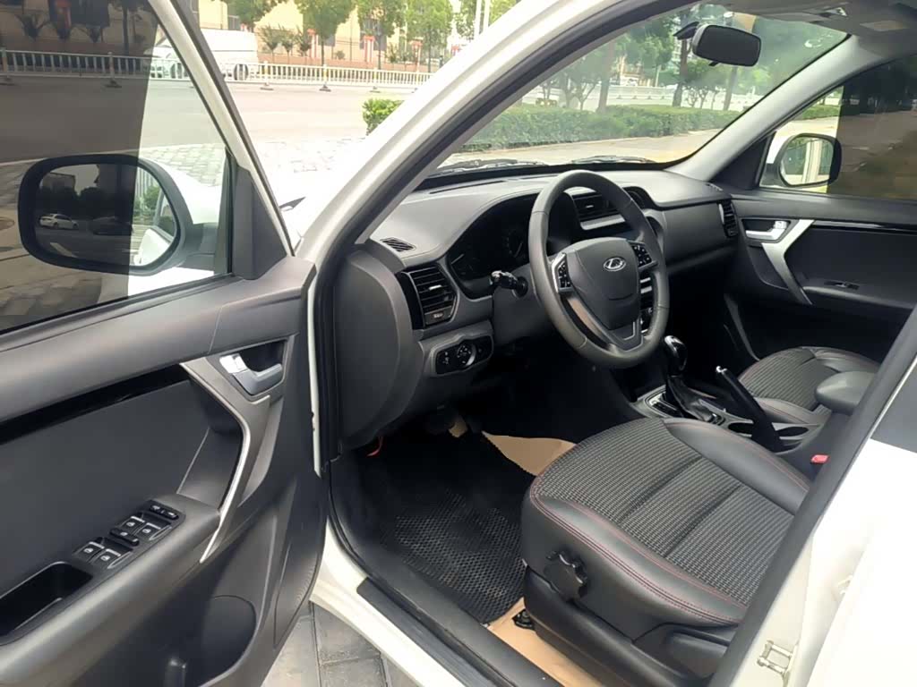 Chery 3, 2016 16