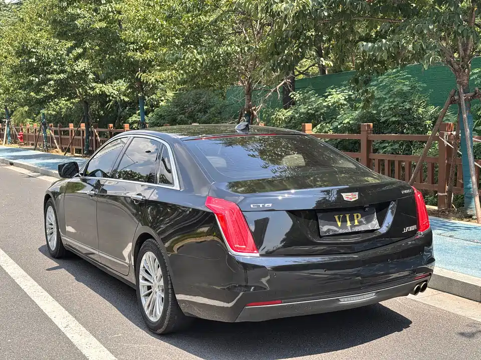 Cadillac CT6