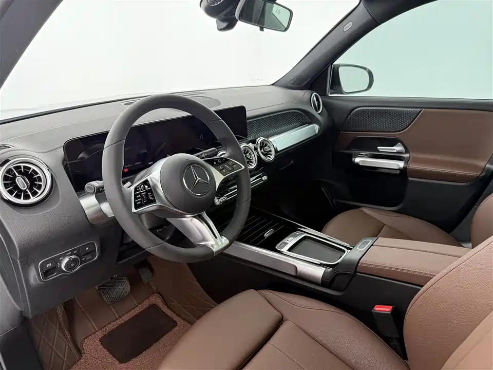 Mercedes-Benz GLB Mercedes-Benz GLB