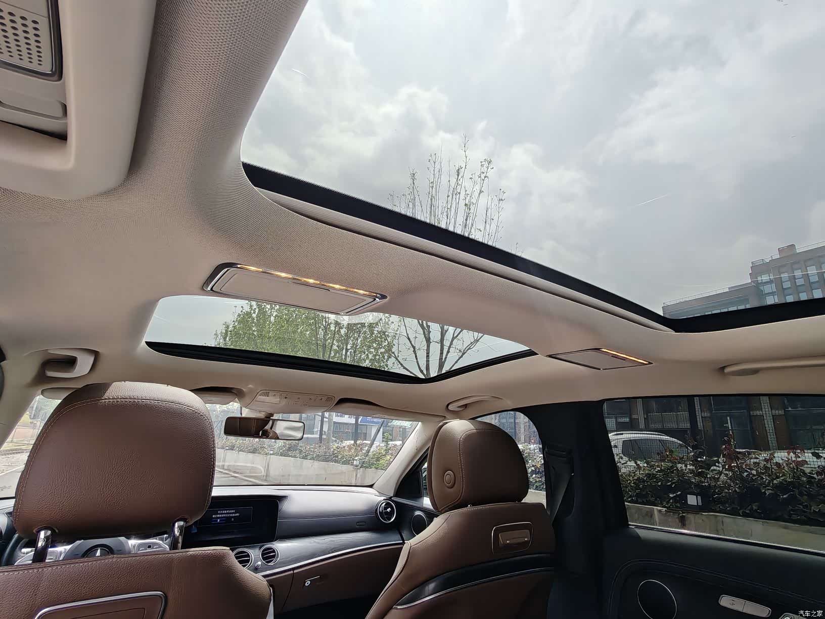 Mercedes-Benz E-Class, 2019 18