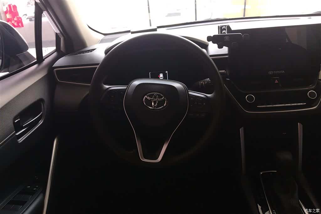Toyota Frontlander, 2024 15