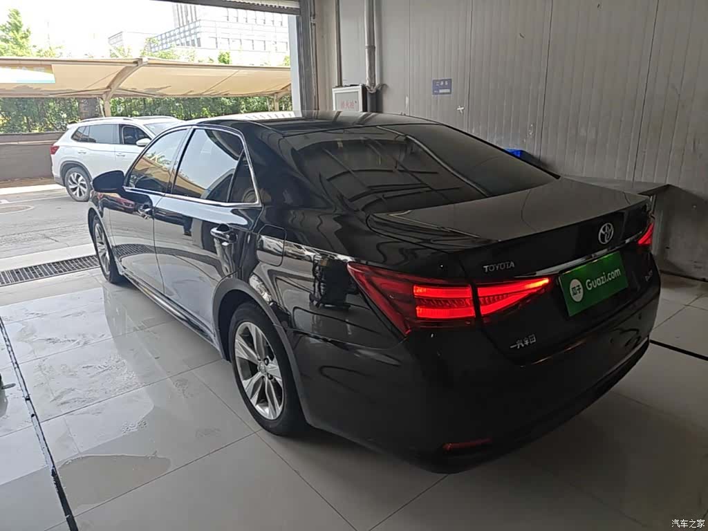 Toyota Crown, 2016 23