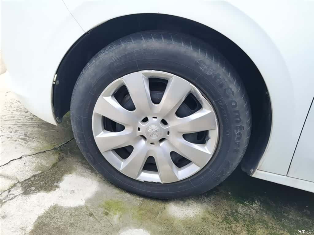 Peugeot 301, 2016 22