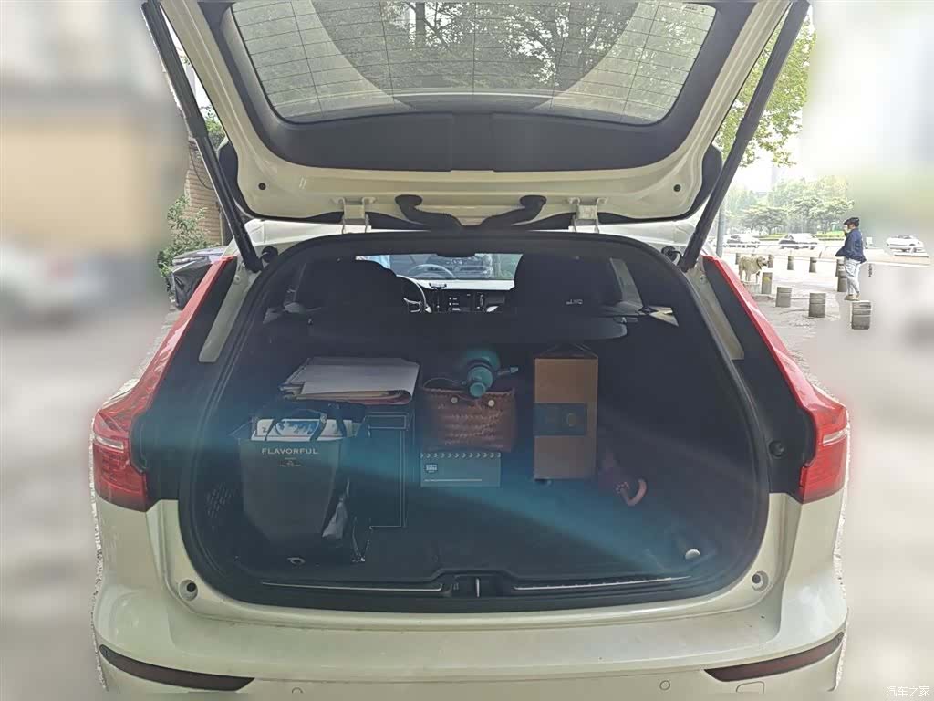 Volvo V60, 2022 10