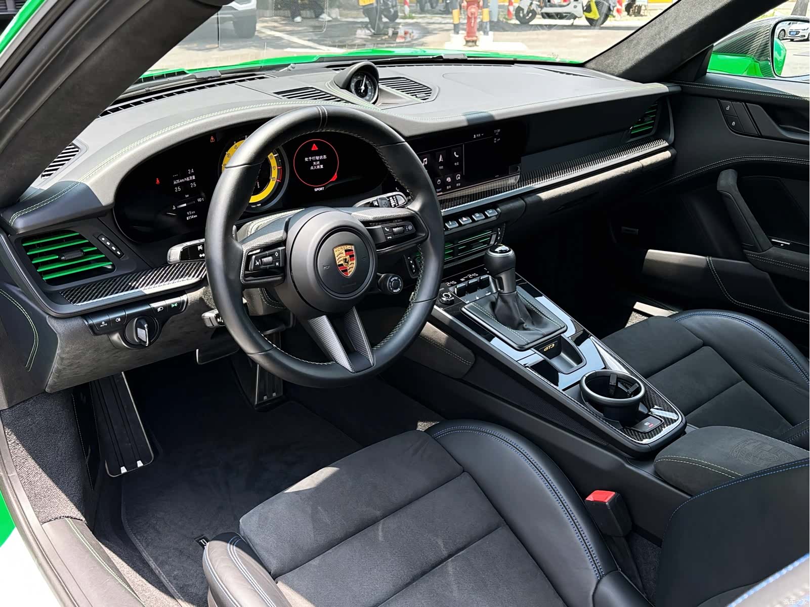 Porsche 911, 2025 17