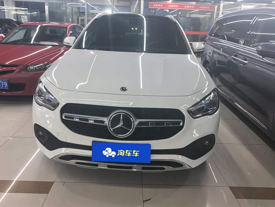 Mercedes-Benz GLA